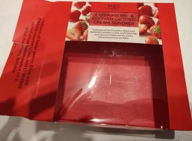 4 strawberry and cornish clotted cream sundaes front packaging