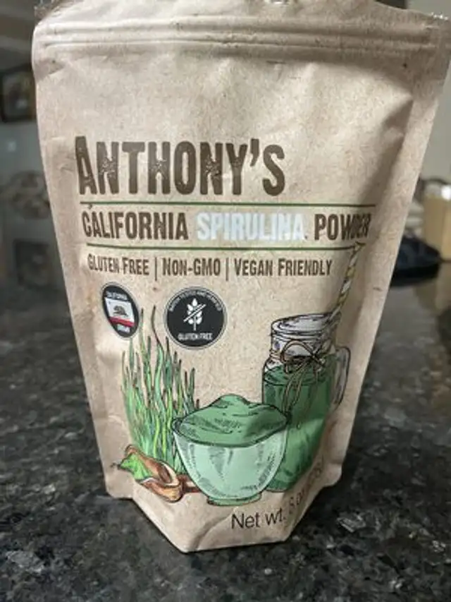 spirulina powder front packaging