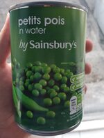 Petit pois in water