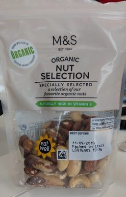 Organic Nut Selection