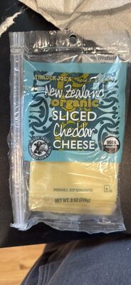 Organic Sliced Cheddar Cheese front packaging