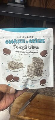 Cookies & Crème Pretzel Slims