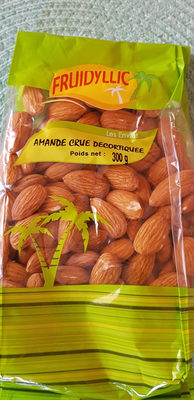 Amande crue décortiquée