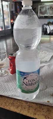 agua front packaging