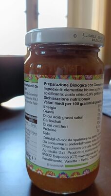 Preparazione biologica con clementine di Sicilia