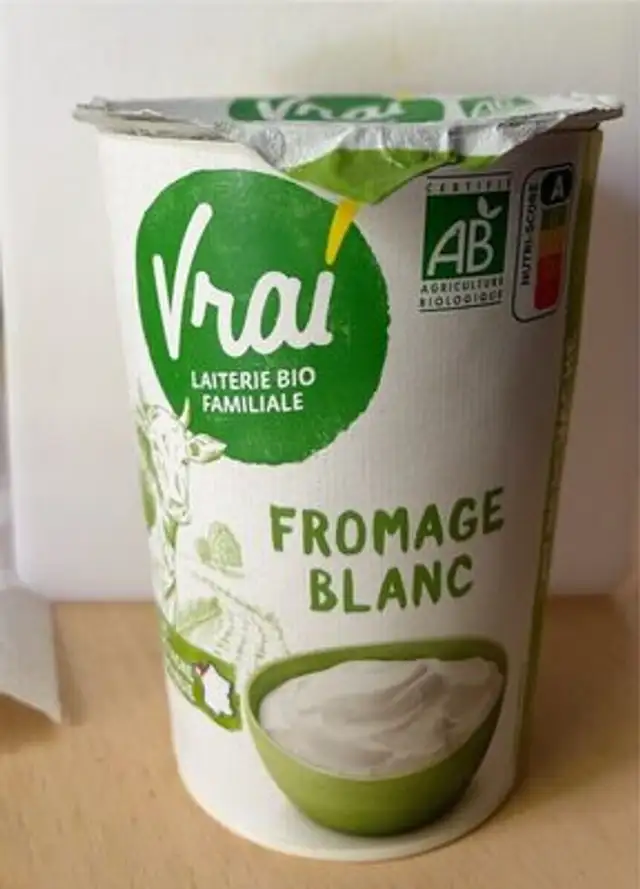 Fromage blanc front packaging