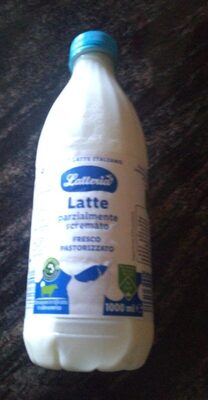 Latte parzialmente scremato