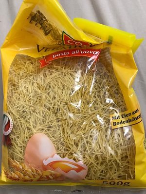 Faden Nudeln front packaging