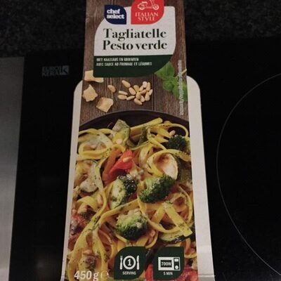 Tagliatelle pesto verde front packaging