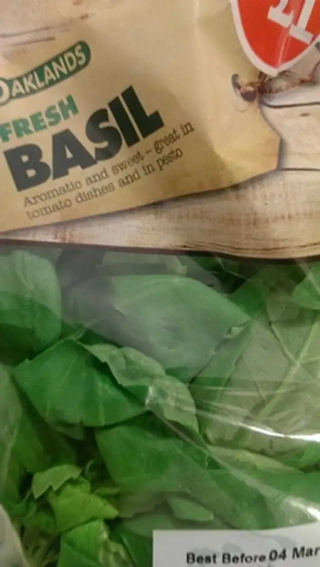 fresh basil front packaging