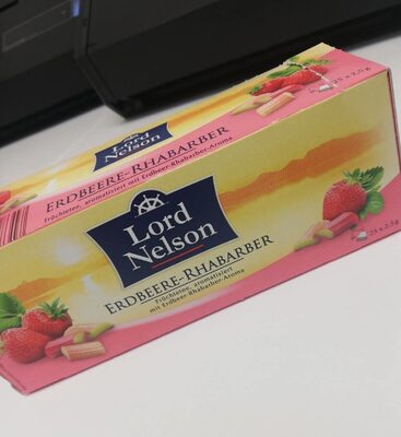 Erdbeere-Rhabarber-Tee