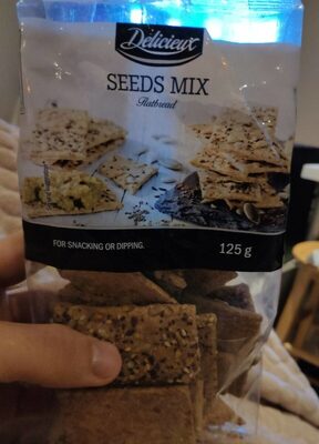 Crackers front packaging