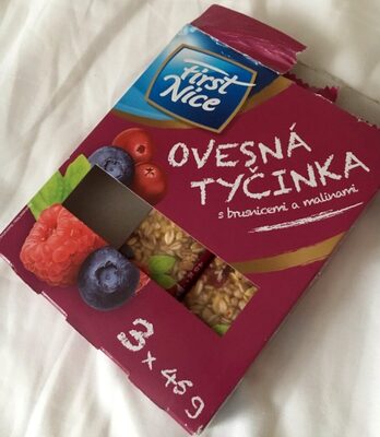 Ovesná tyčinka front packaging