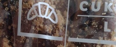 Jahodový závin z kynutého těsta