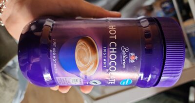 Instant hot chocolate
