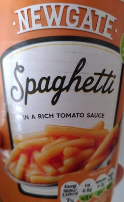 Spaghetti in rich tomato sauce front packaging