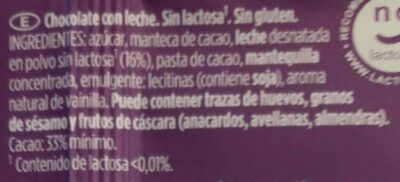 Chocolate sin lactosa con avellanas ingredients label