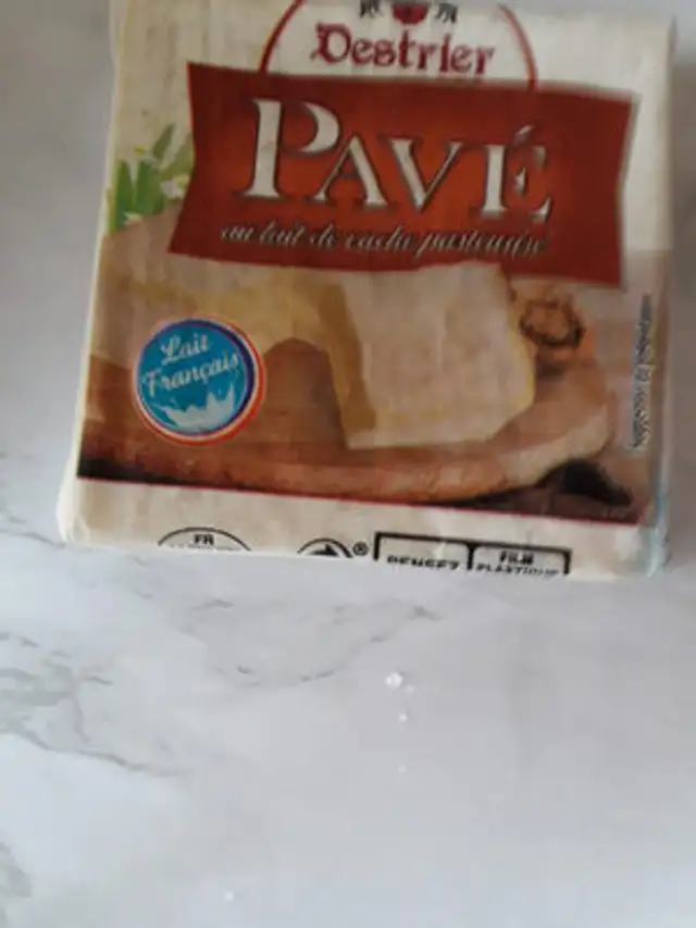 Brique au lait de vache pasteurisé ingredients label