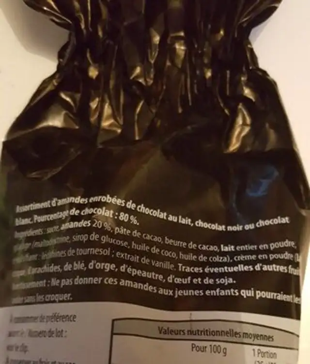 Amandes enrobées au chocolat au lait ingredients label