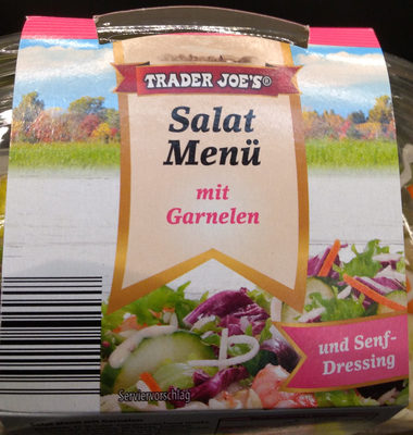 Pasta Salat mit Penne, Hähnchen, Grana, Padano Käse und Joghurt-Dressing