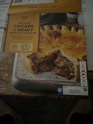 Chicken & Gravy Shortcrust Pastry Pie