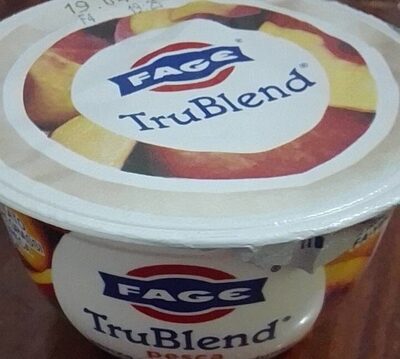 Fage pesca front packaging