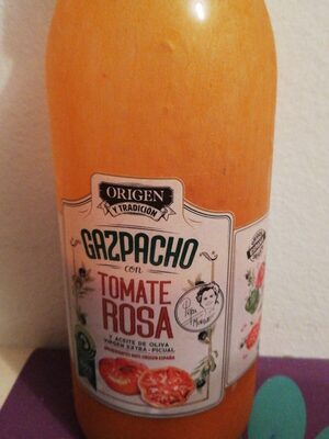 Gazpacho con tomate rosa y aceite de oliva virgen extra