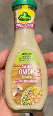 Sweet Onion Dressing mit Zwiebelstückchen
