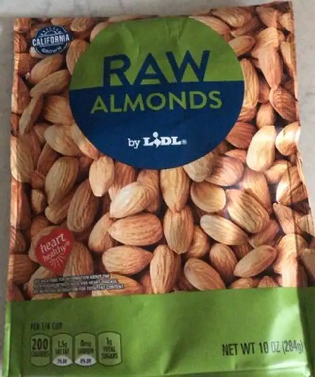 Raw almonds