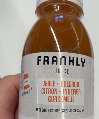Æble, gulerod, citron, ingefær, gurkemeje juice