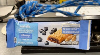 Fruit and grain soft baked bar