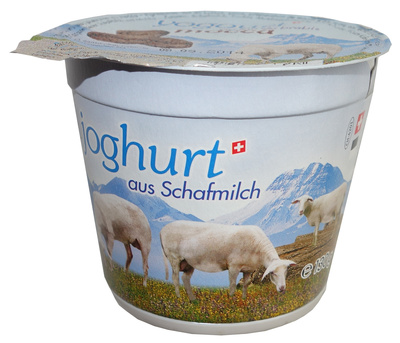 Pasteurized sheep's milk yogurt