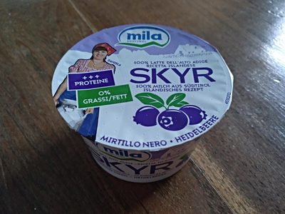 Skyr Schwarzbeere Heumilch