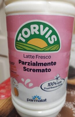 Latte fresco parzialmente scremato