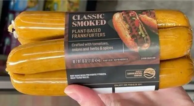 Classic smoked frankfurters