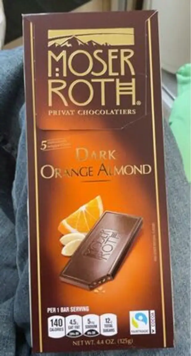 Moser Roth privat chocolatiers front packaging