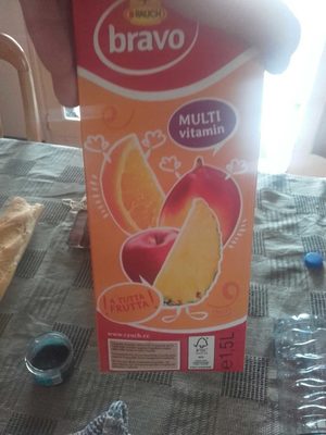 Jus de fruit multivitamine