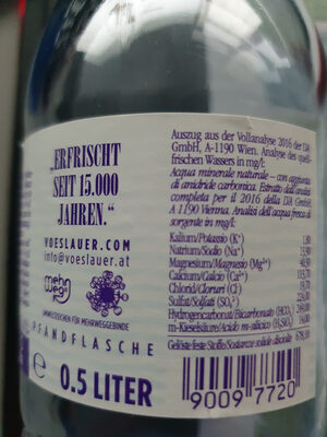 Vöslauer Mineralwasser prickelnd