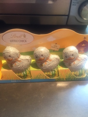 Little chicks milk chocolate front packaging