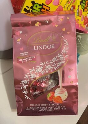 Lindt lindor strawberry & cream