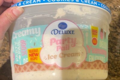 Deluxe Cookies & Cream Ice Cream