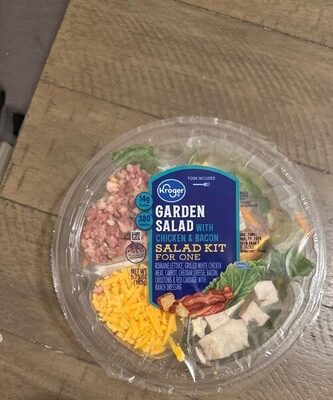 Garden Salad with Chicken & Bacon Salad Kit