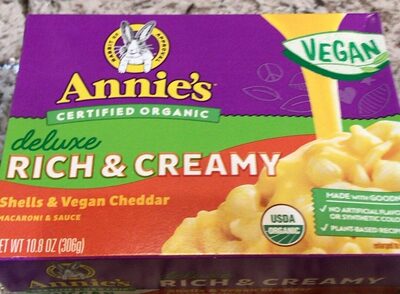 Deluxe Rich & Creamy Shells & Vegan Cheddar front packaging