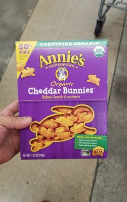 Organic cheddar bunnies baked snack crackers front packaging