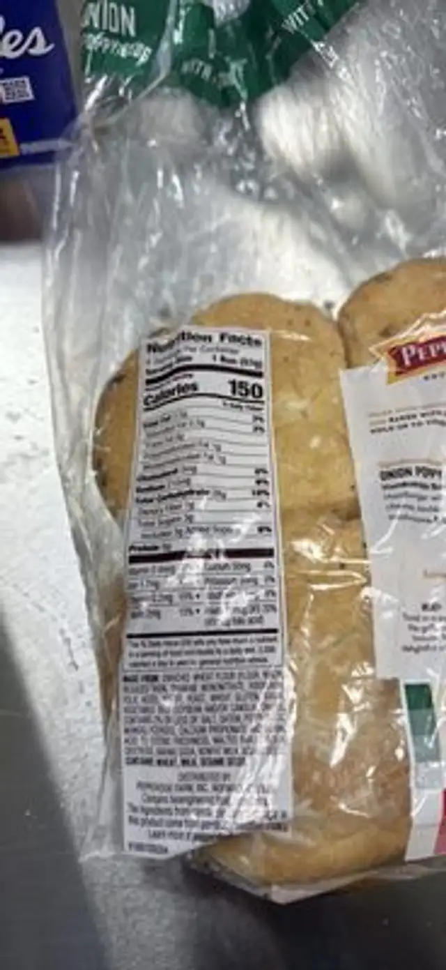 Onion with Poppy Seeds Hamburger Buns nutrition facts table