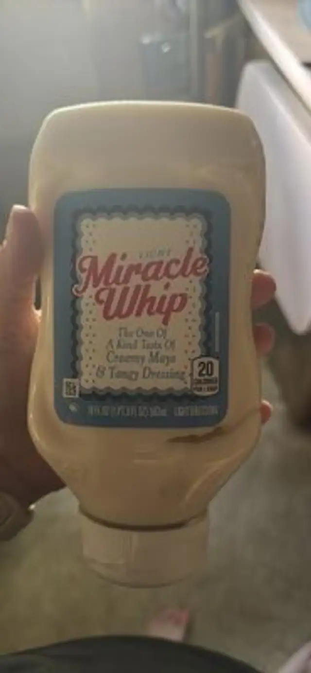 LIGHT Miracle Whip front packaging