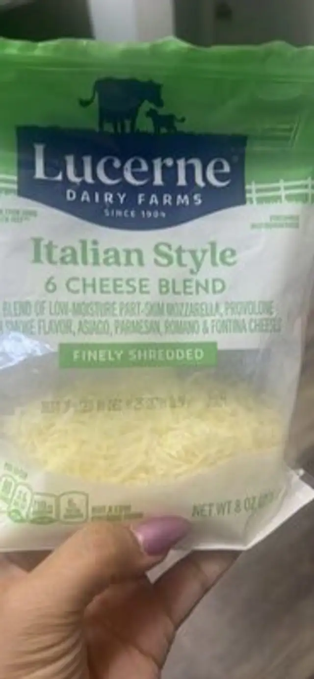 Italian Style 6 Cheese Blend front packaging