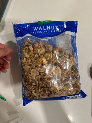 Walnut Halves And Pieces