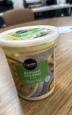 Cheddar broccoli soup