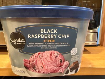 Black Raspberry Chip Ice Cream front packaging